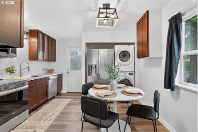 9006 SE Duke St, Portland, OR 97266 - Photo 8