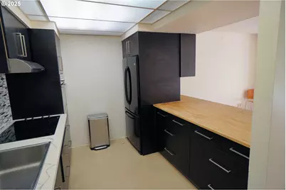 2211 SW 1st Ave #303, Portland, OR 97201 - Photo 6