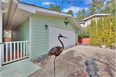 303 Manzanita Dr, Florence, OR 97439 - Photo 6