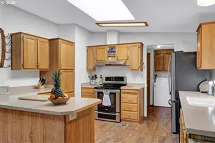 303 Manzanita Dr, Florence, OR 97439 - Photo 14