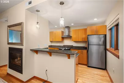 7910 SW 31st Ave #203, Portland, OR 97219 - Photo 6