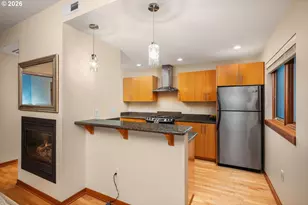 7910 SW 31st Ave, Portland, OR 97219 - Photo 6