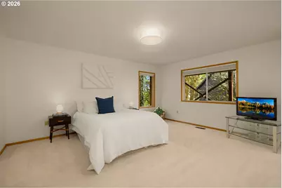 1727 SW Westwood Dr, Portland, OR 97239 - Photo 32