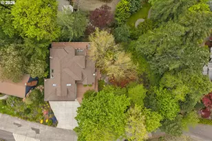 1727 SW Westwood Dr, Portland, OR 97239 - Photo 36