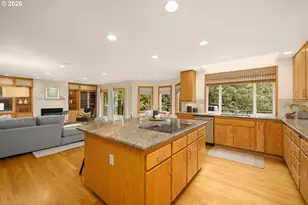 1727 SW Westwood Dr, Portland, OR 97239 - Photo 6