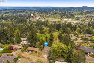 1727 SW Westwood Dr, Portland, OR 97239 - Photo 38