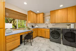1727 SW Westwood Dr, Portland, OR 97239 - Photo 20