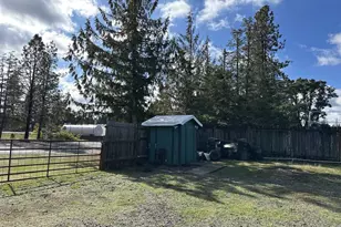 25656 Wildwood Rd, Veneta, OR 97487 - Photo 20