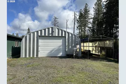 25656 Wildwood Rd, Veneta, OR 97487 - Photo 16