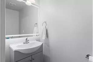 18004 NE 18th St, Vancouver, WA 98684 - Photo 10