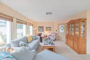 2120 Robins Ln SE, Salem, OR 97306 - Photo 22