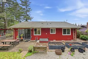 425 Radar Rd, Coos Bay, OR 97420 - Photo 34