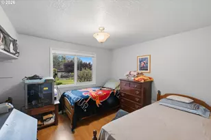 425 Radar Rd, Coos Bay, OR 97420 - Photo 20