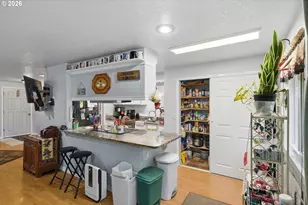 425 Radar Rd, Coos Bay, OR 97420 - Photo 16