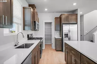 955 Legacy St, Eugene, OR 97402 - Photo 6