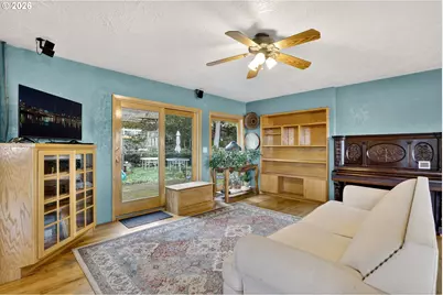 186 NE Shafford Ave, Estacada, OR 97023 - Photo 10