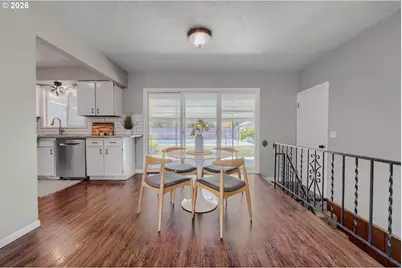 1107 SE 123rd Ave, Portland, OR 97233 - Photo 8