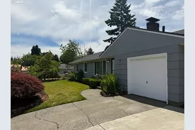 1107 SE 123rd Ave, Portland, OR 97233 - Photo 2