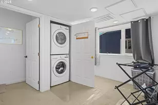 13425 SE Foster Rd, Portland, OR 97236 - Photo 12