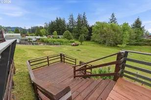 1820 E Cedar St, Myrtle Point, OR 97458 - Photo 24