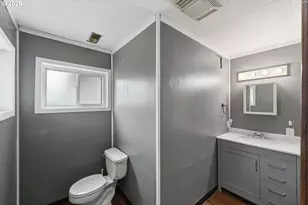 1820 E Cedar St, Myrtle Point, OR 97458 - Photo 16