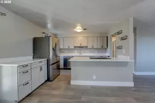 1012 Whitman Ct, The Dalles, OR 97058 - Photo 6