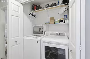 11263 SW Springwood Dr, Portland, OR 97223 - Photo 26