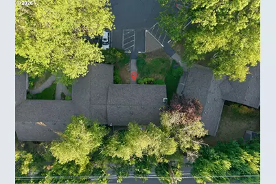 11263 SW Springwood Dr, Portland, OR 97223 - Photo 34