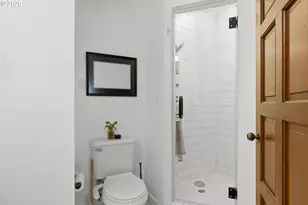 6011 SW Salmon St, Portland, OR 97221 - Photo 24