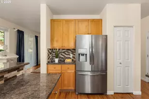 4540 SW 11th St, Gresham, OR 97080 - Photo 8