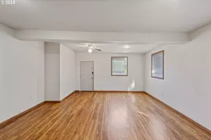 584 Exchange St, North Bend, OR 97459 - Photo 32