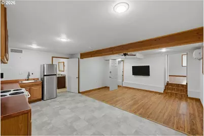 584 Exchange St, North Bend, OR 97459 - Photo 28