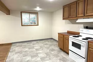 584 Exchange St, North Bend, OR 97459 - Photo 28