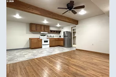 584 Exchange St, North Bend, OR 97459 - Photo 26