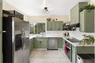 1336 NE Evans St, McMinnville, OR 97128 - Photo 18