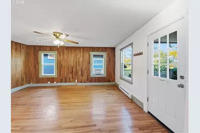 2380 Emerald St, Eugene, OR 97403 - Photo 8
