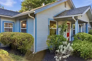 2380 Emerald St, Eugene, OR 97403 - Photo 2