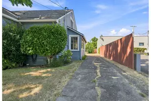115 NW 9th St, McMinnville, OR 97128 - Photo 30