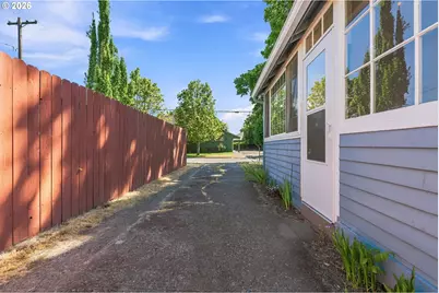 115 NW 9th St, McMinnville, OR 97128 - Photo 24