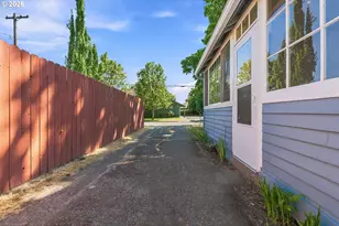 115 NW 9th St, McMinnville, OR 97128 - Photo 24