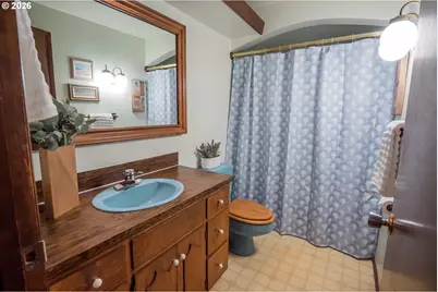 1421 Lawnridge Ave, Springfield, OR 97477 - Photo 20