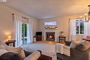 713 Heights Ave, Hood River, OR 97031 - Photo 4