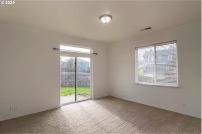 115 Silverado St, Roseburg, OR 97471 - Photo 14