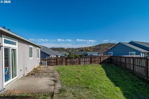 115 Silverado St, Roseburg, OR 97471 - Photo 38