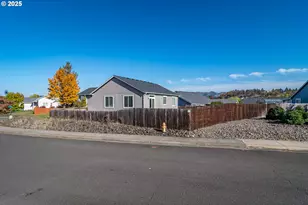115 Silverado St, Roseburg, OR 97471 - Photo 44