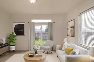 115 Silverado St, Roseburg, OR 97471 - Photo 2