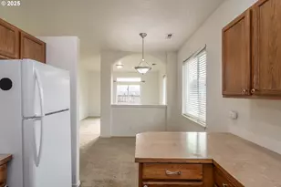 115 Silverado St, Roseburg, OR 97471 - Photo 12