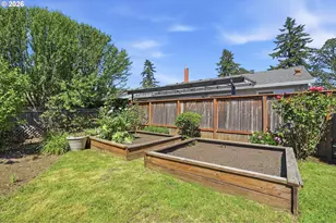 9445 SW Summerfield Dr, Tigard, OR 97224 - Photo 42