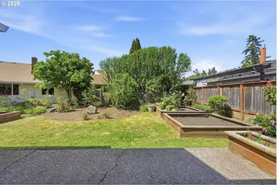 9445 SW Summerfield Dr, Tigard, OR 97224 - Photo 38