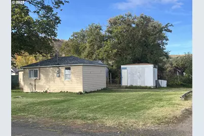 113 Casco St, Milton-Freewater, OR 97862 - Photo 2